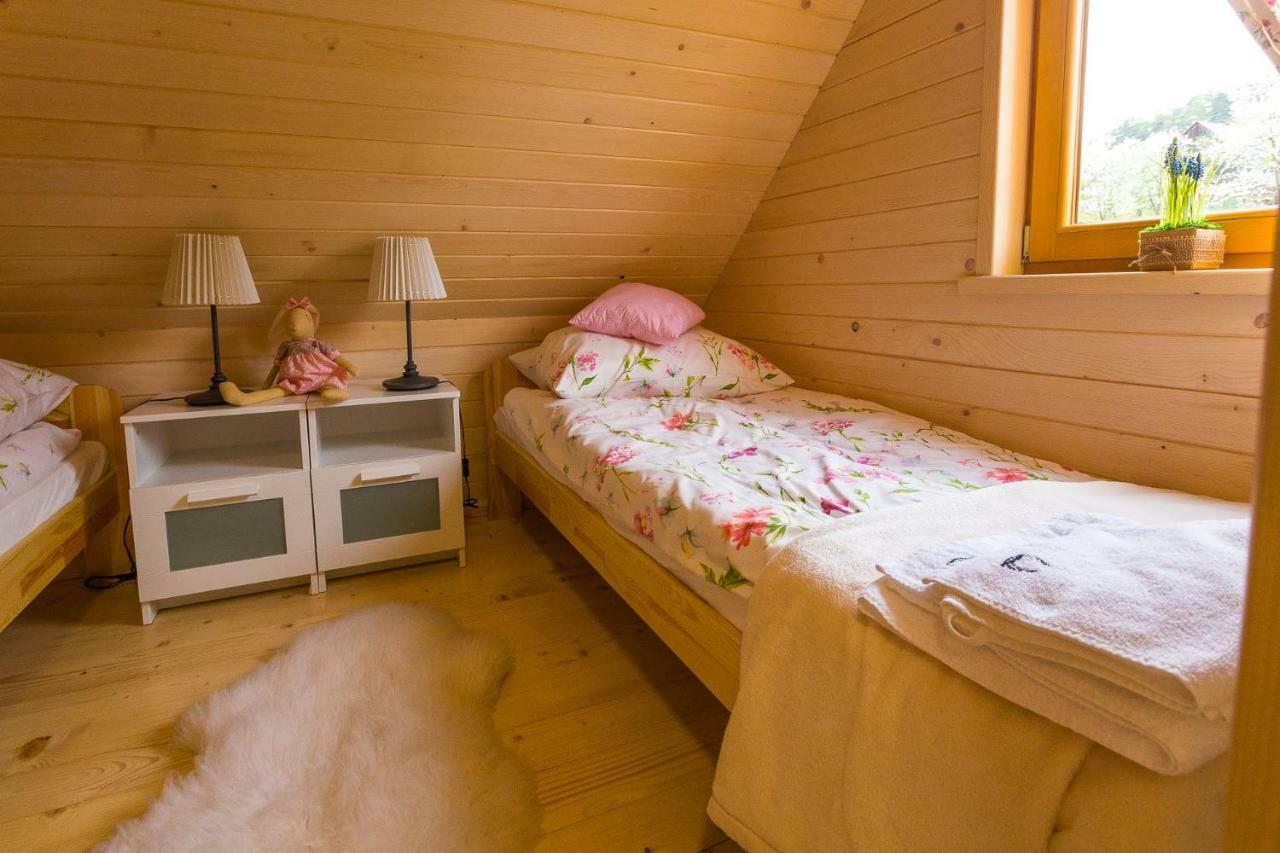 Domki Pod Kuznia Falsztyn Exterior foto